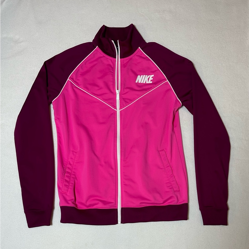 Nike fitted Lightweight Jacket size L Women’s